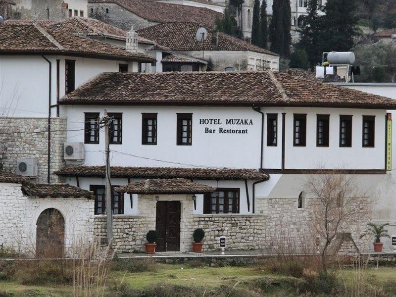 Boutique Hotel Muzaka Berat Exteriör bild