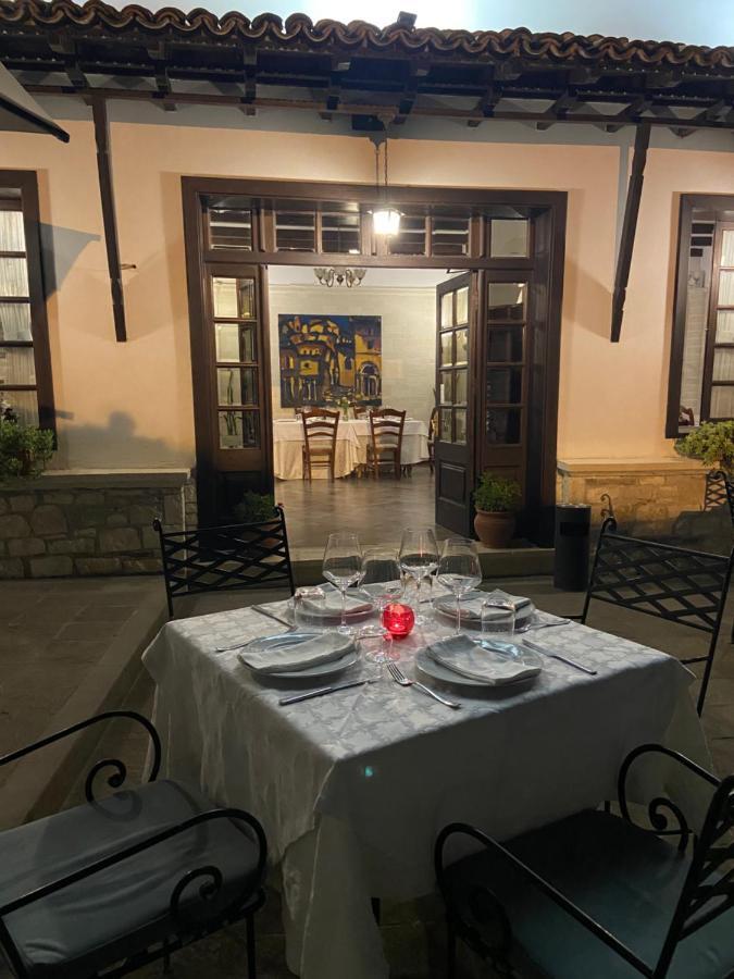 Boutique Hotel Muzaka Berat Exteriör bild