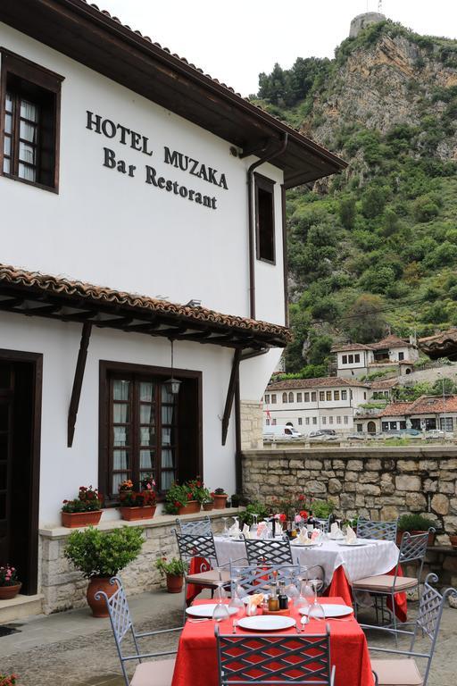 Boutique Hotel Muzaka Berat Exteriör bild